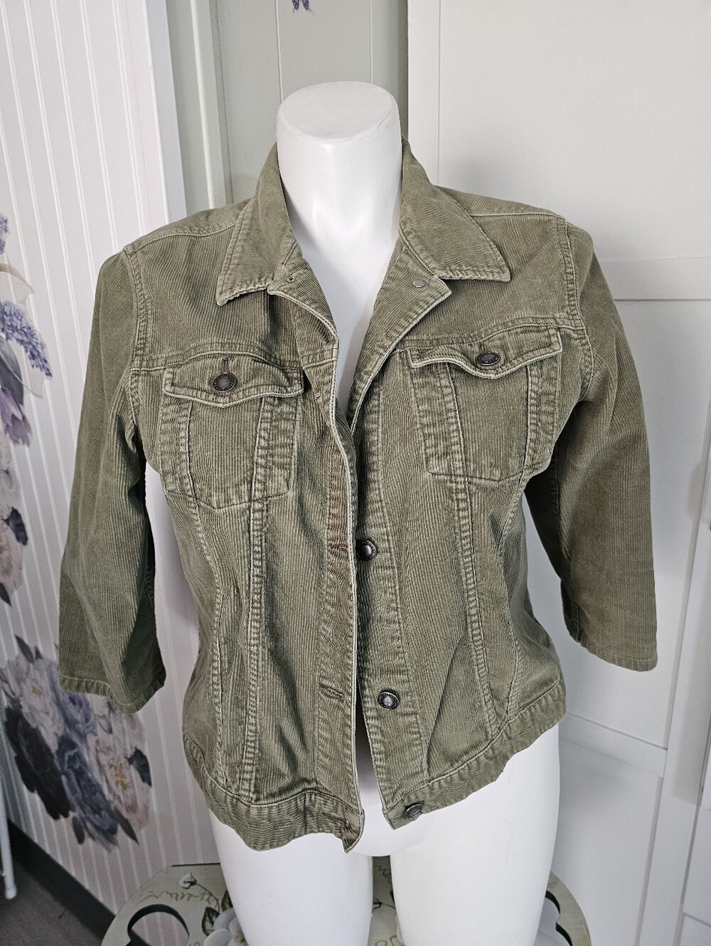 Eddie Bauer Petite XL Olive Green Corduroy Jacket 100% Cotton 3/4 Sleeve Euc